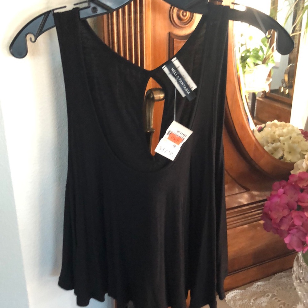NWT- Nella Fantastia s/s tank top.